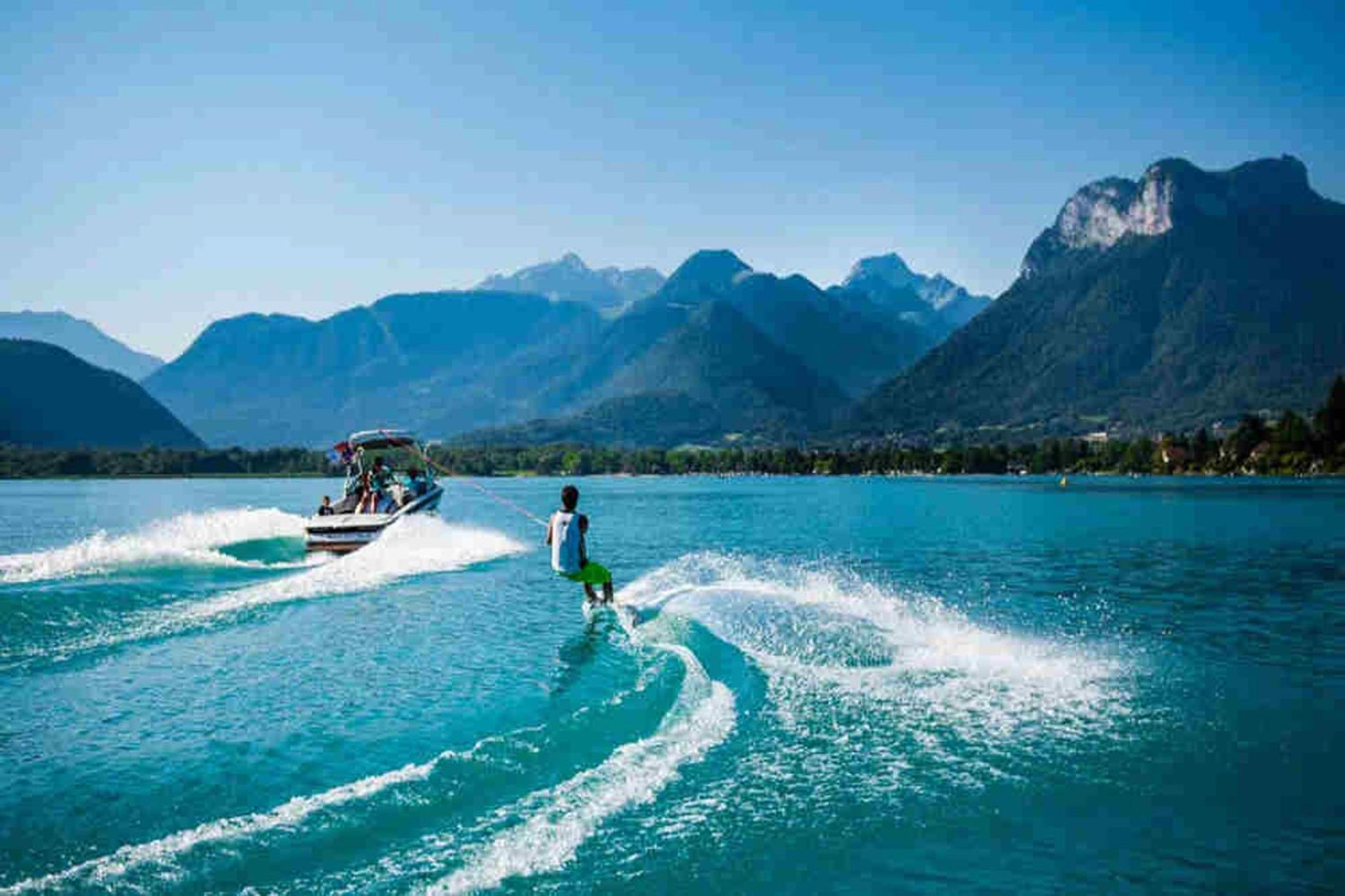 Le Bleu Du Lac 3 Etoiles - Secteur Recherche, Calme & Familiale, A 300M Du Lac & De La Vieille Ville, Garage Prive Annecy Exterior foto